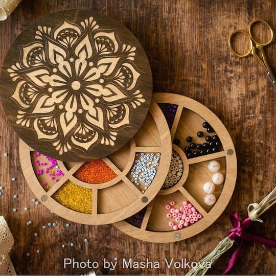 Wonderland Crafts 5.5" Multi-Layer Circle Bead Organizer
